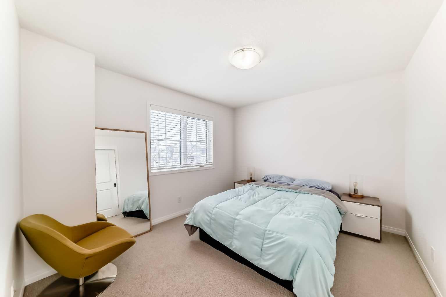 372 Carrington Way NW