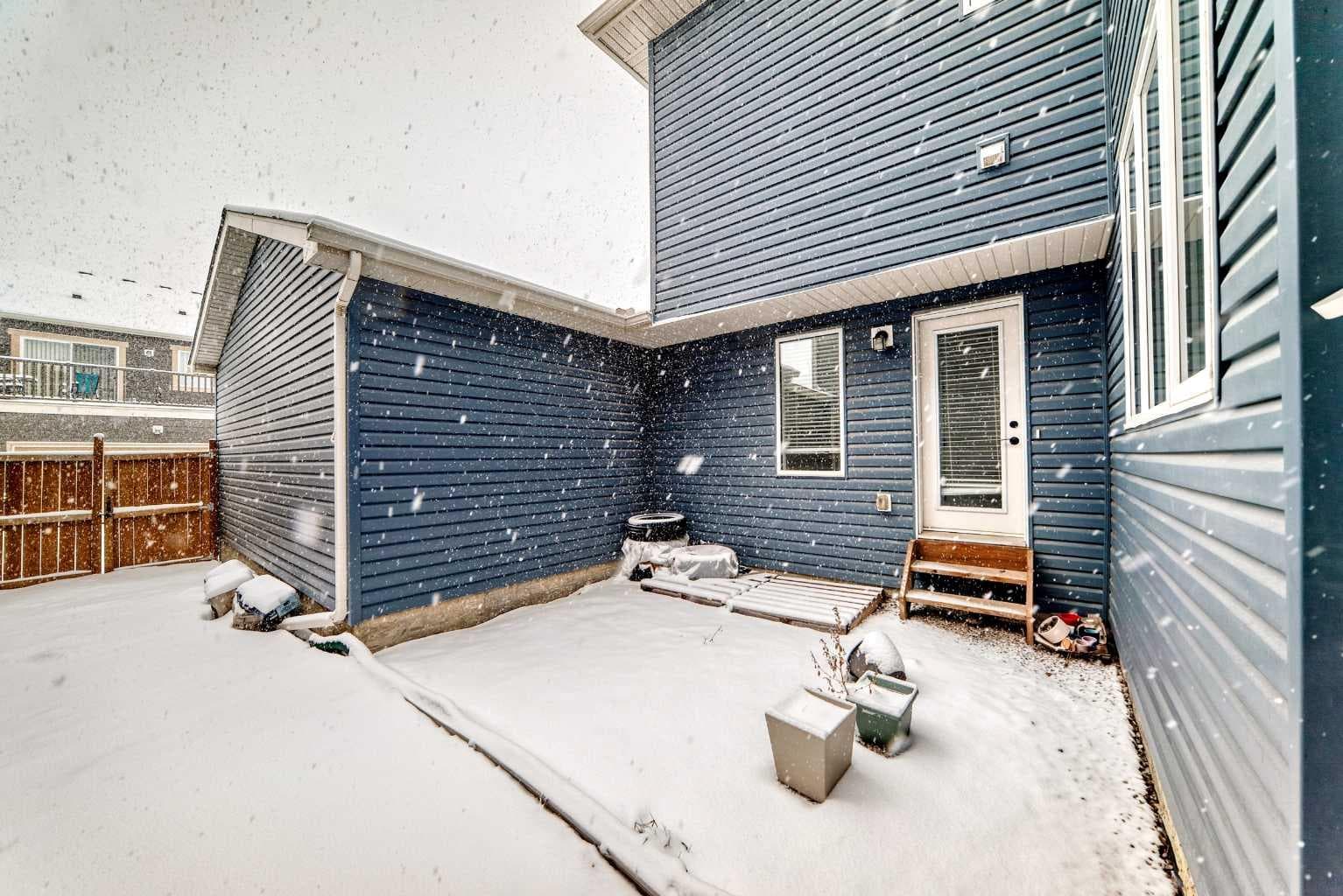 372 Carrington Way NW