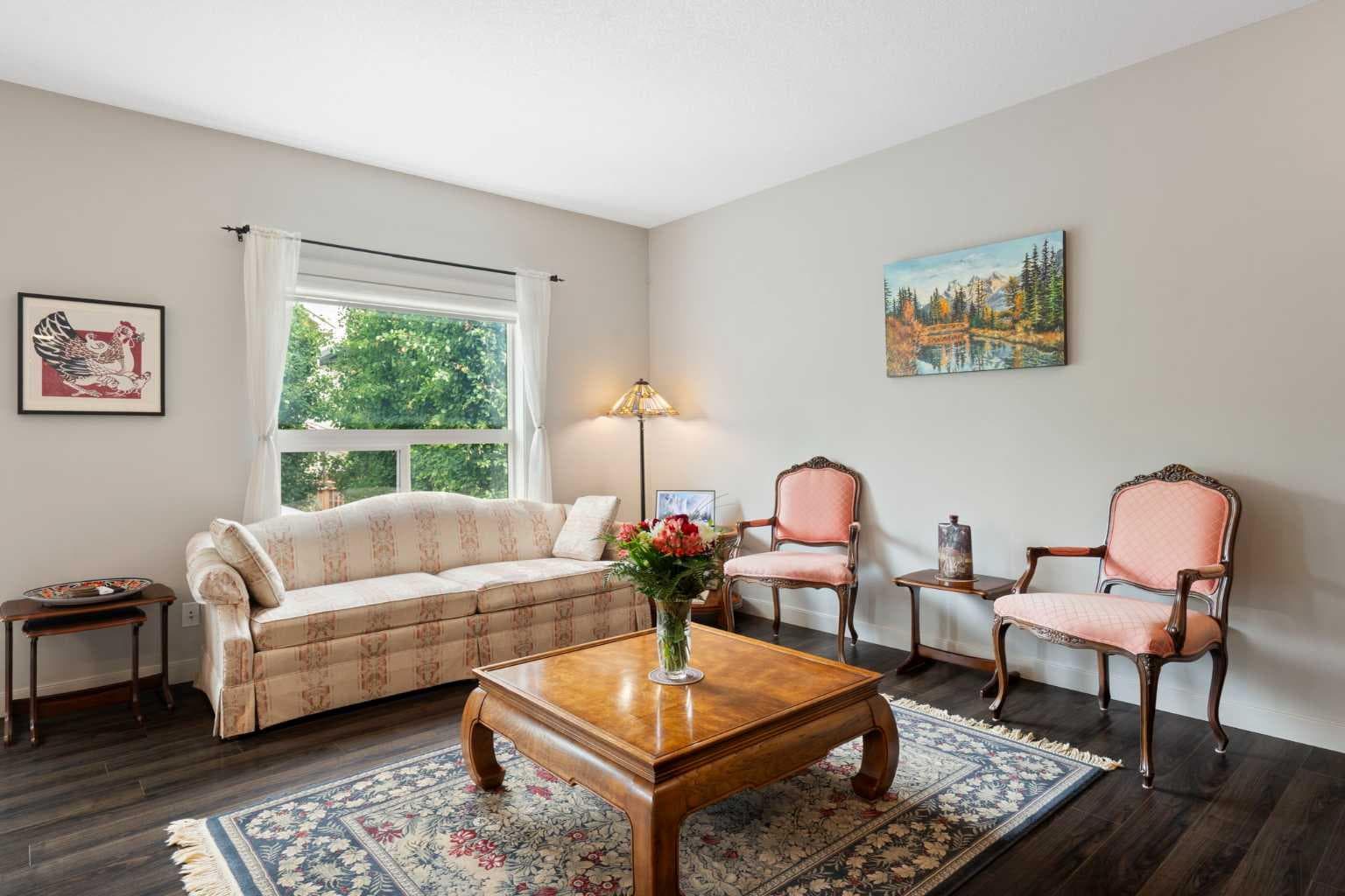 70 Everwoods Park SW