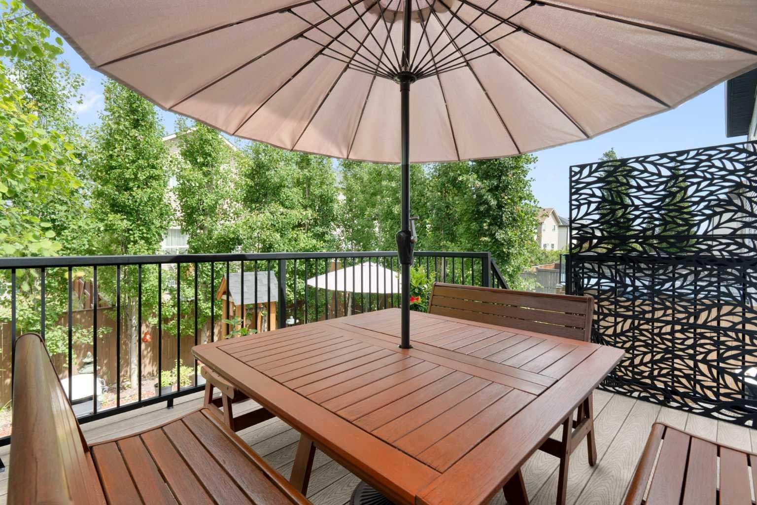 70 Everwoods Park SW