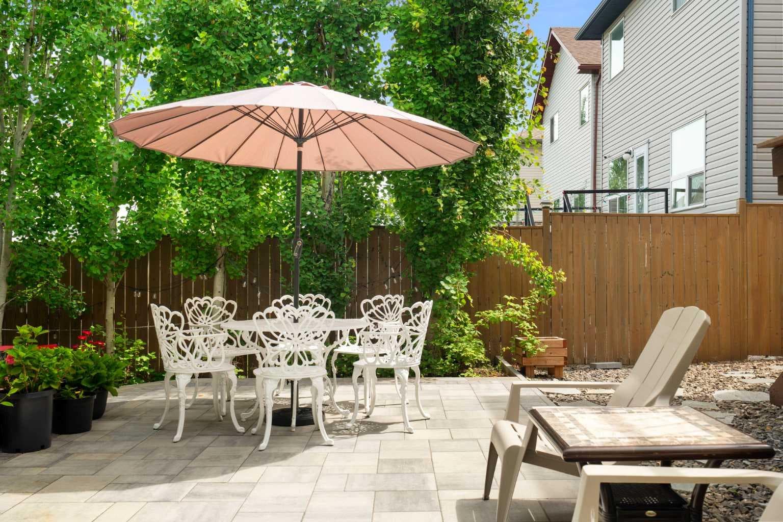 70 Everwoods Park SW