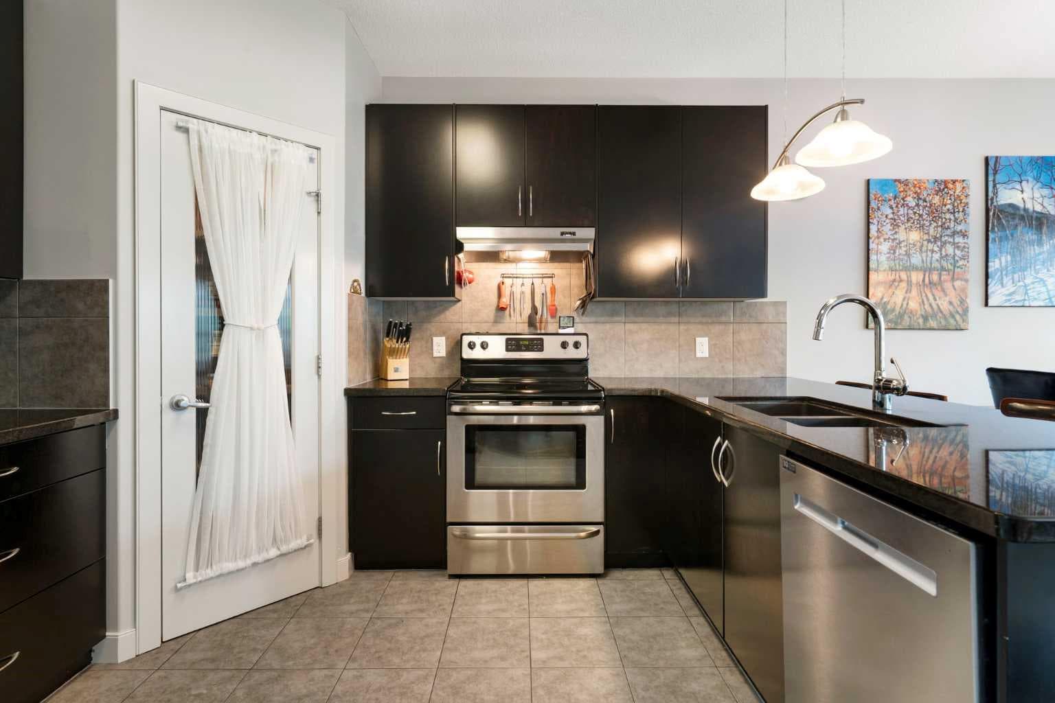 70 Everwoods Park SW