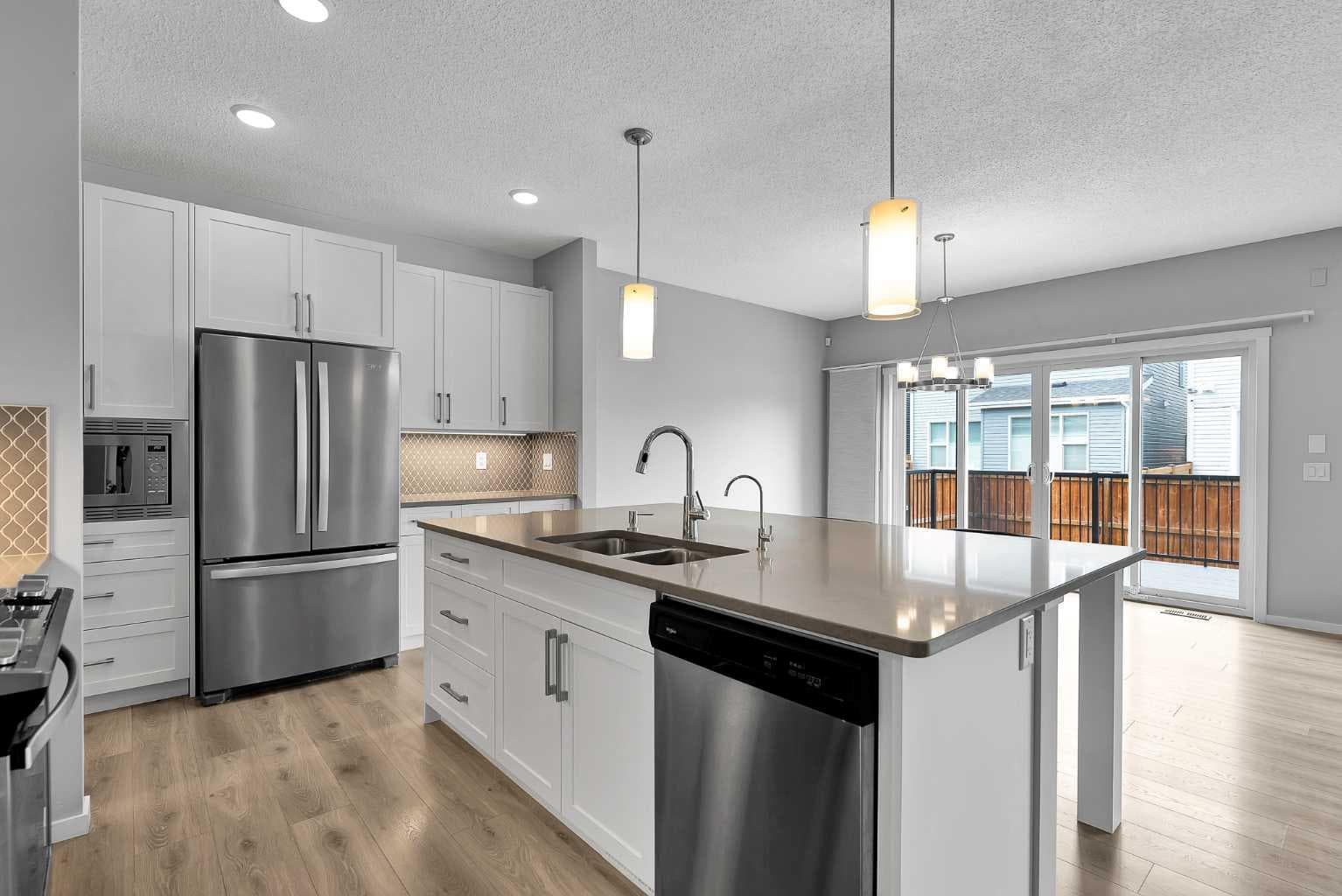 300 Walgrove Boulevard SE