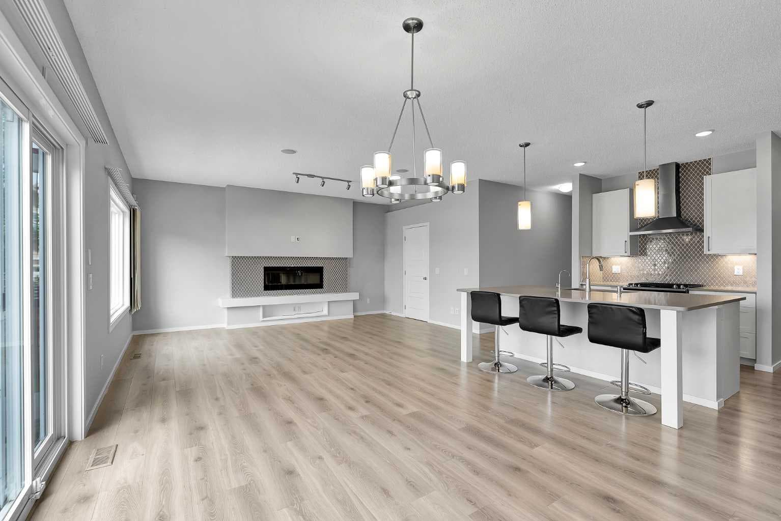 300 Walgrove Boulevard SE