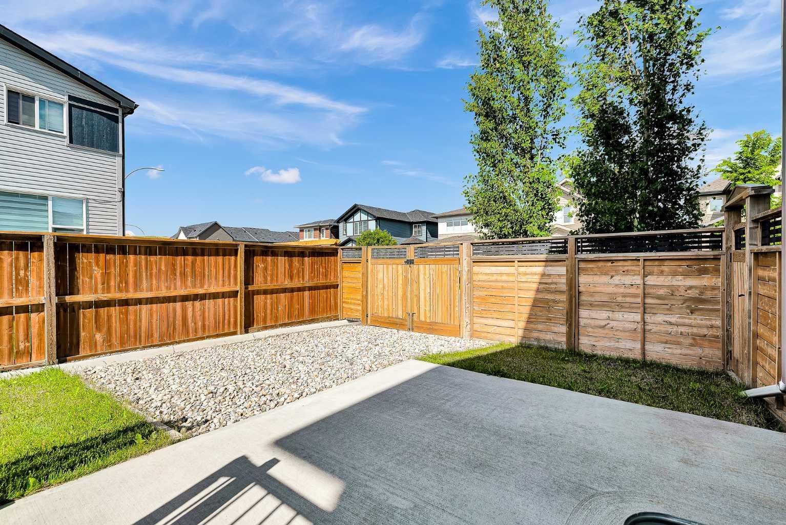 300 Walgrove Boulevard SE