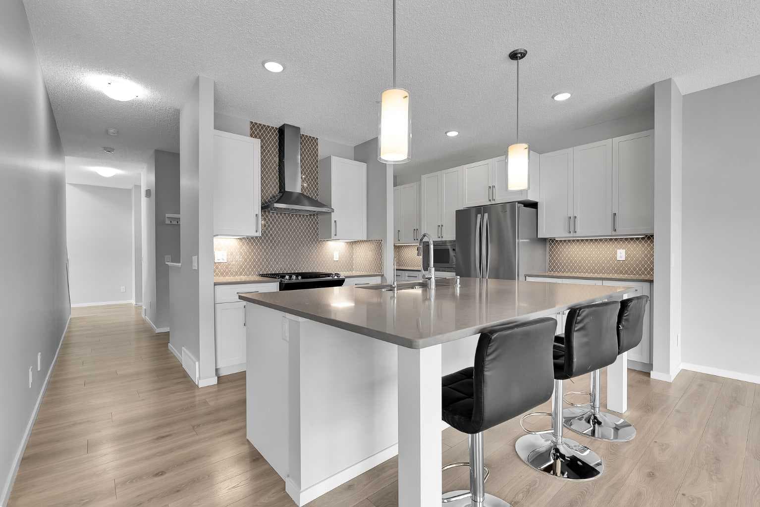 300 Walgrove Boulevard SE