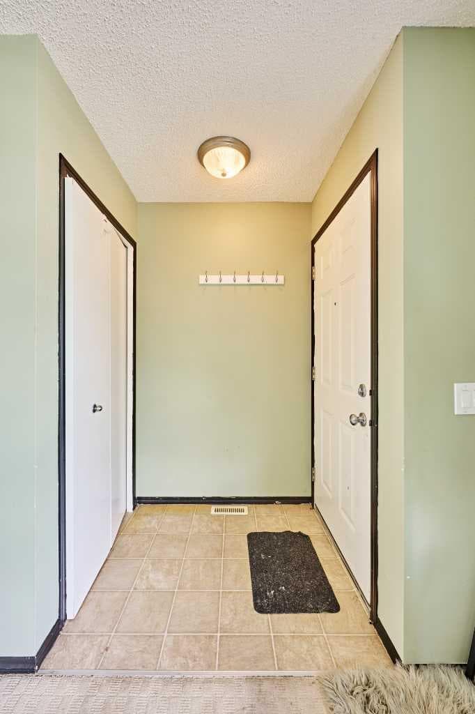 225 ELGIN Gardens SE