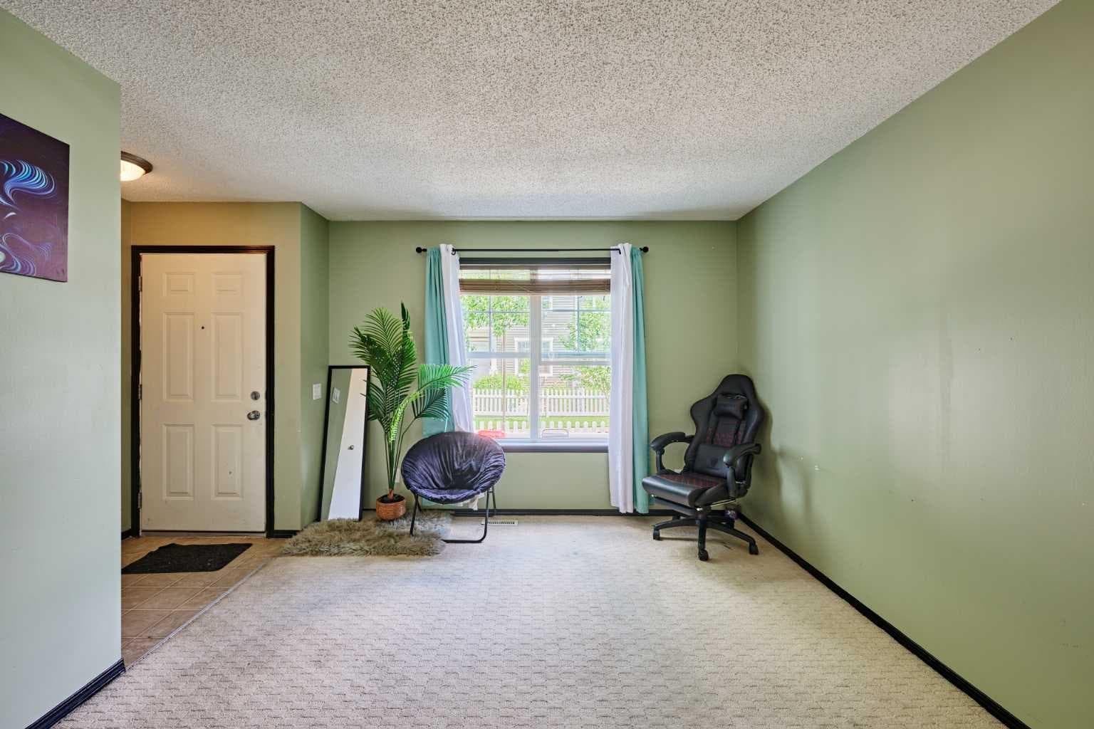 225 ELGIN Gardens SE