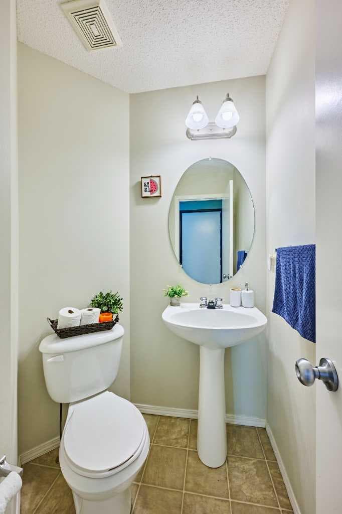 225 ELGIN Gardens SE
