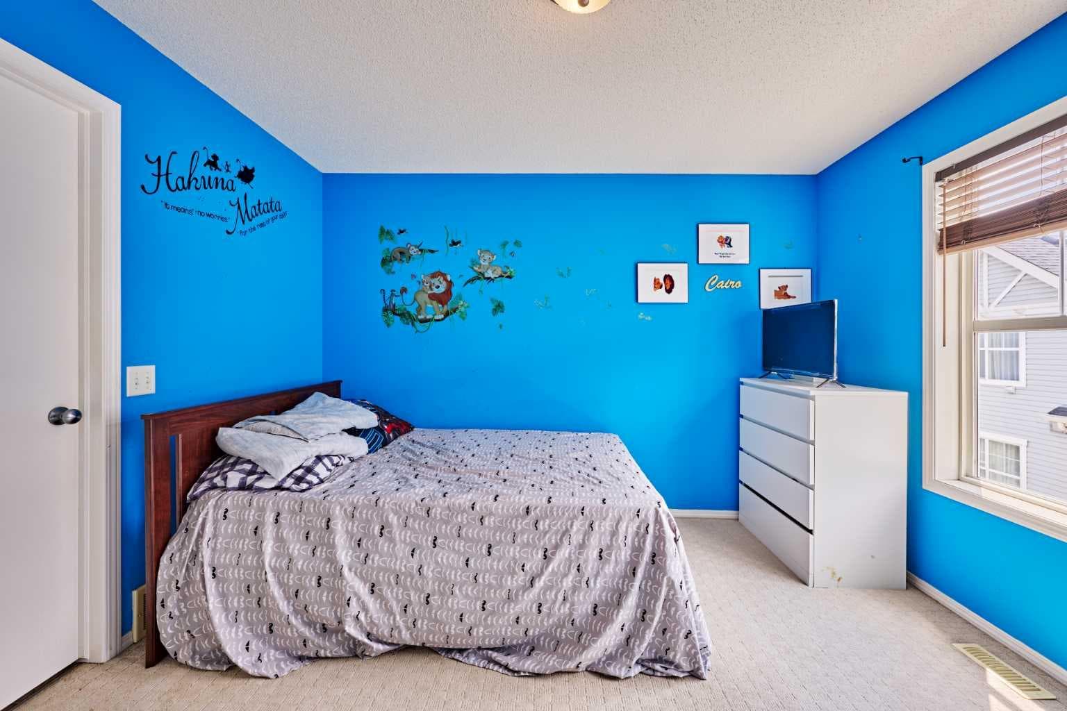 225 ELGIN Gardens SE