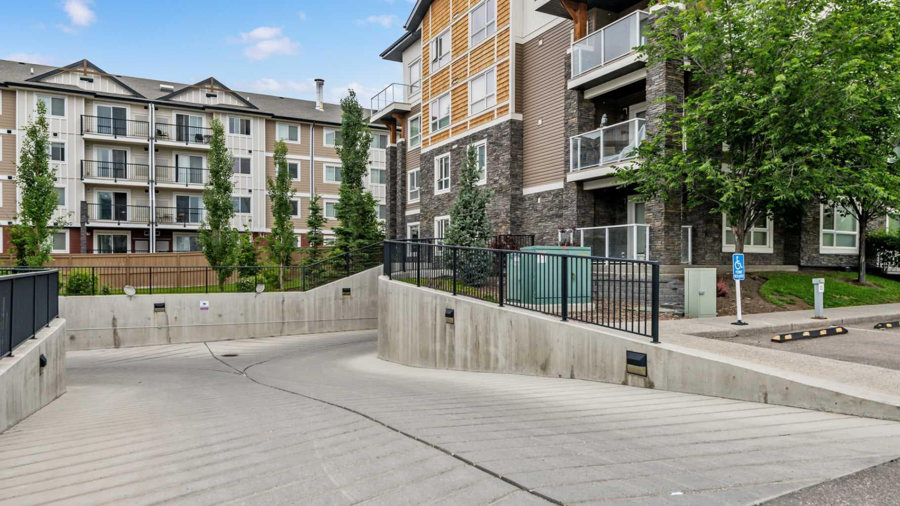 3115, 240 Skyview Ranch Road NE