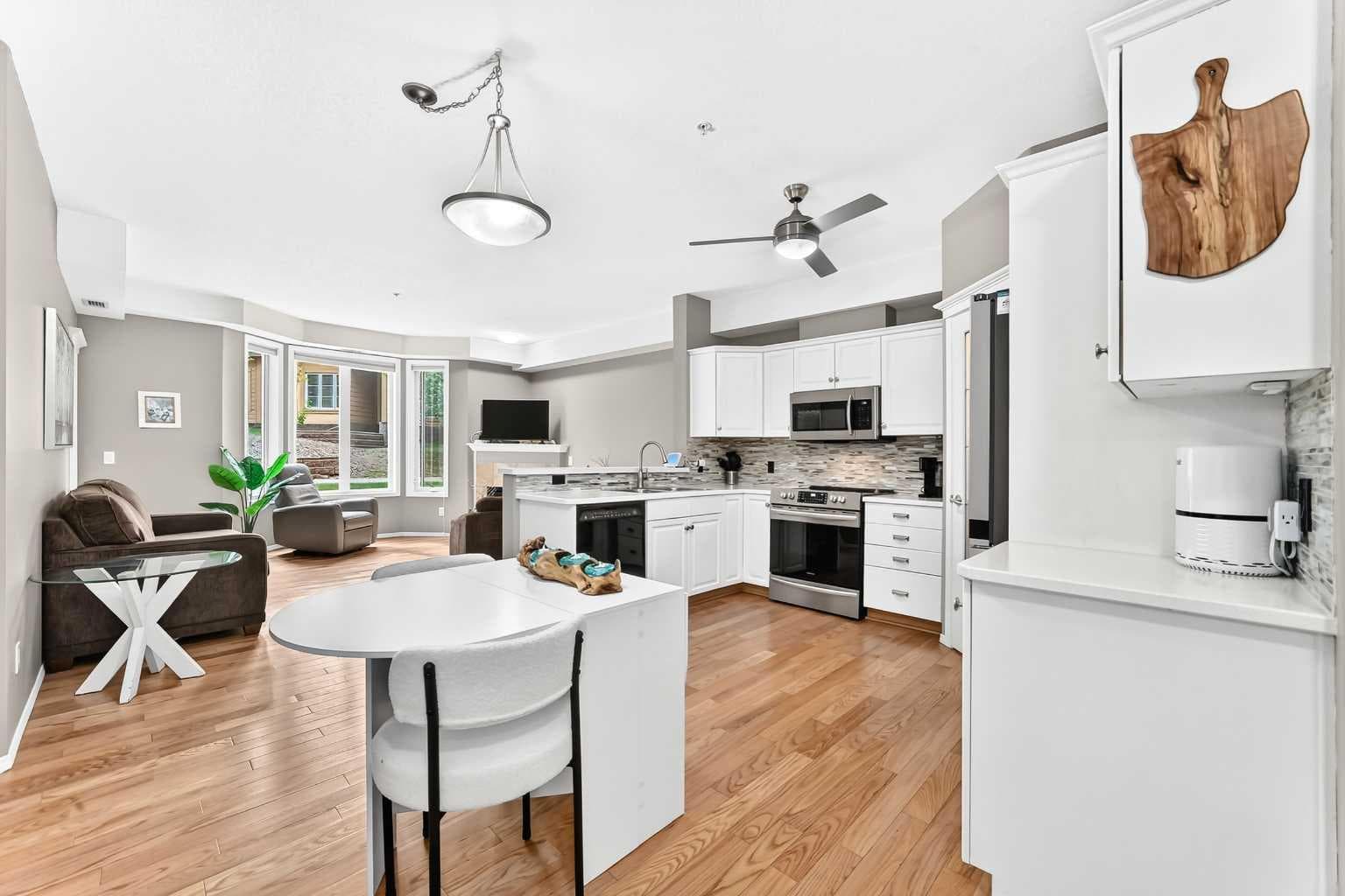 161, 15 Everstone Drive SW
