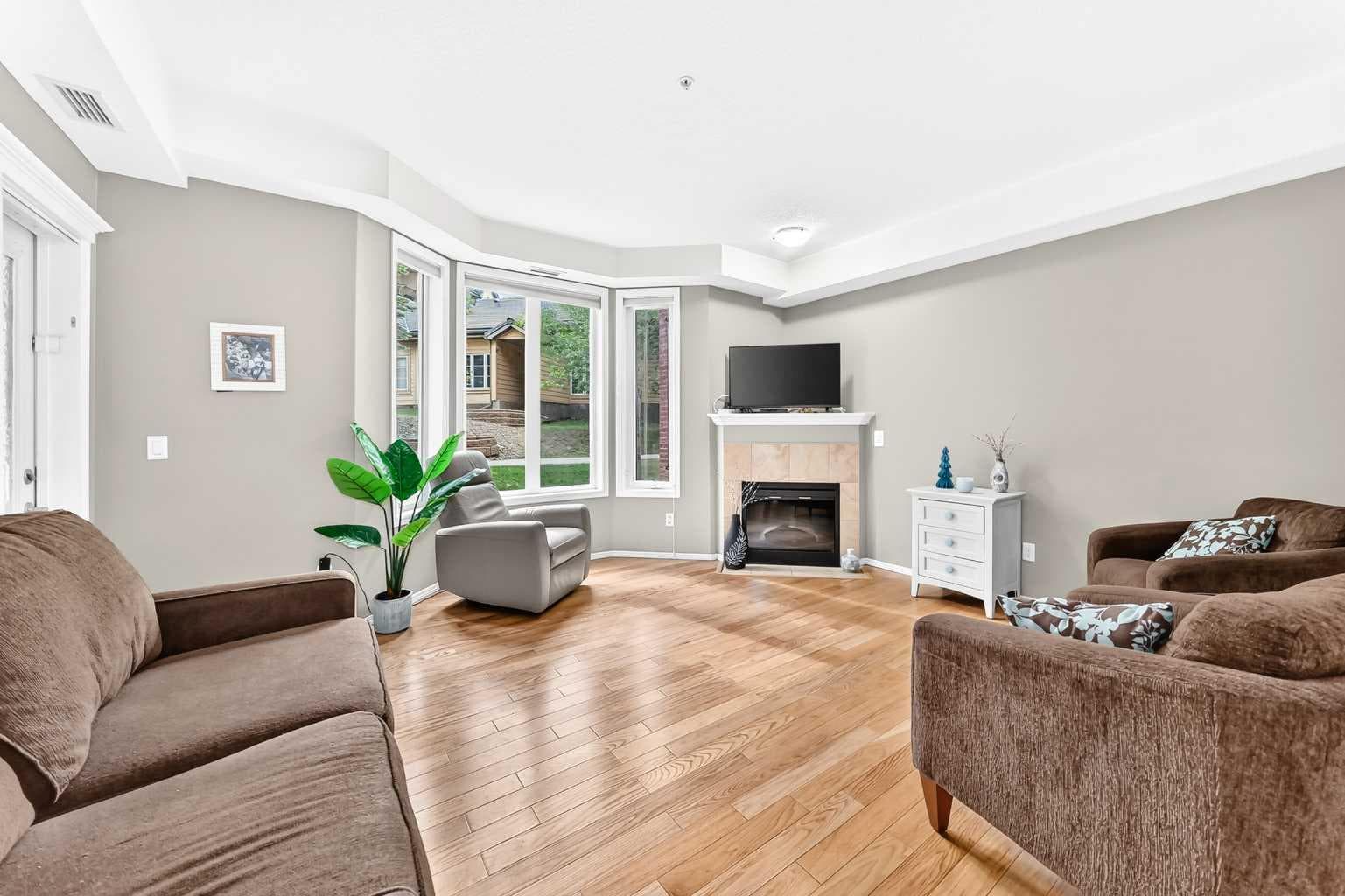 161, 15 Everstone Drive SW