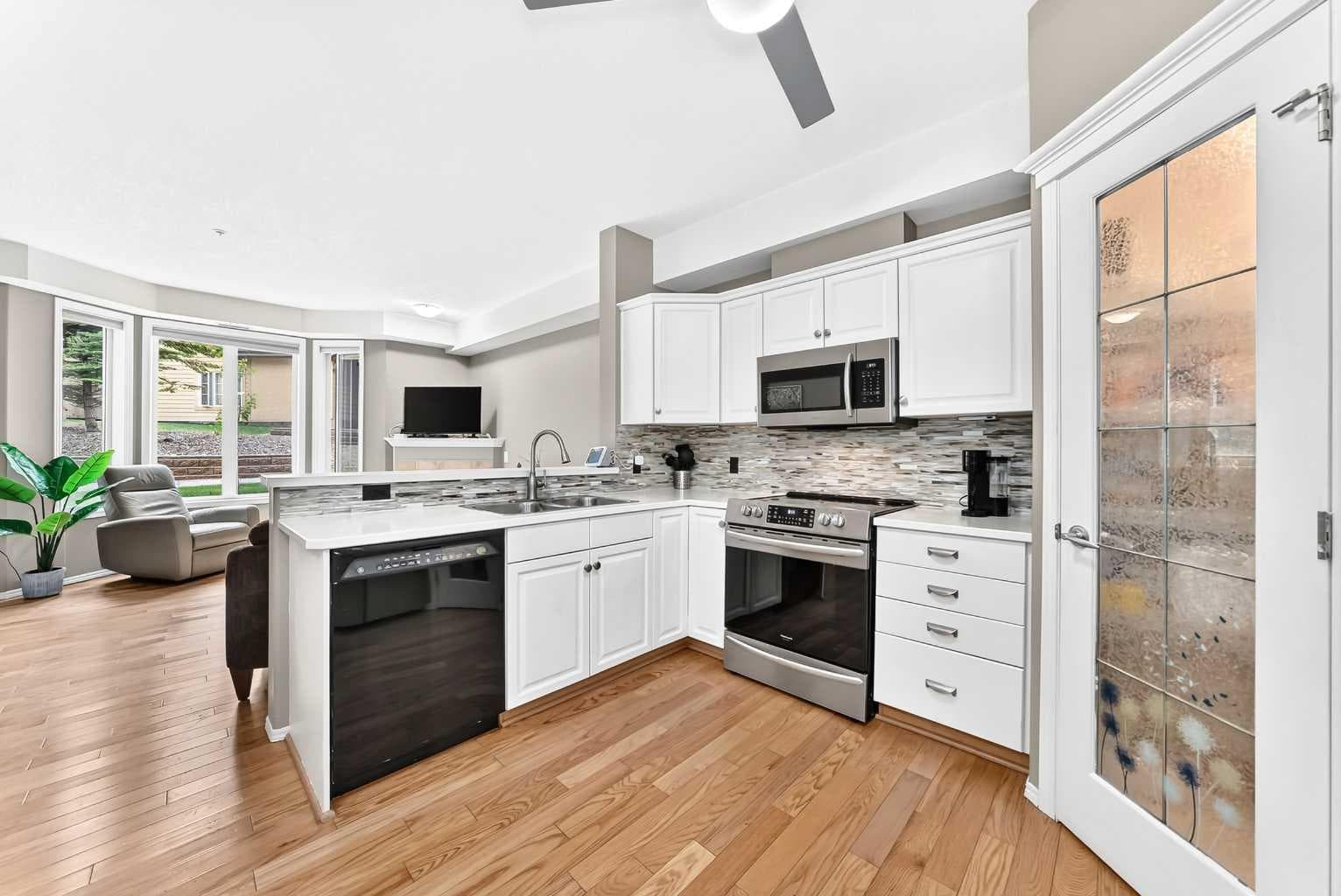 161, 15 Everstone Drive SW