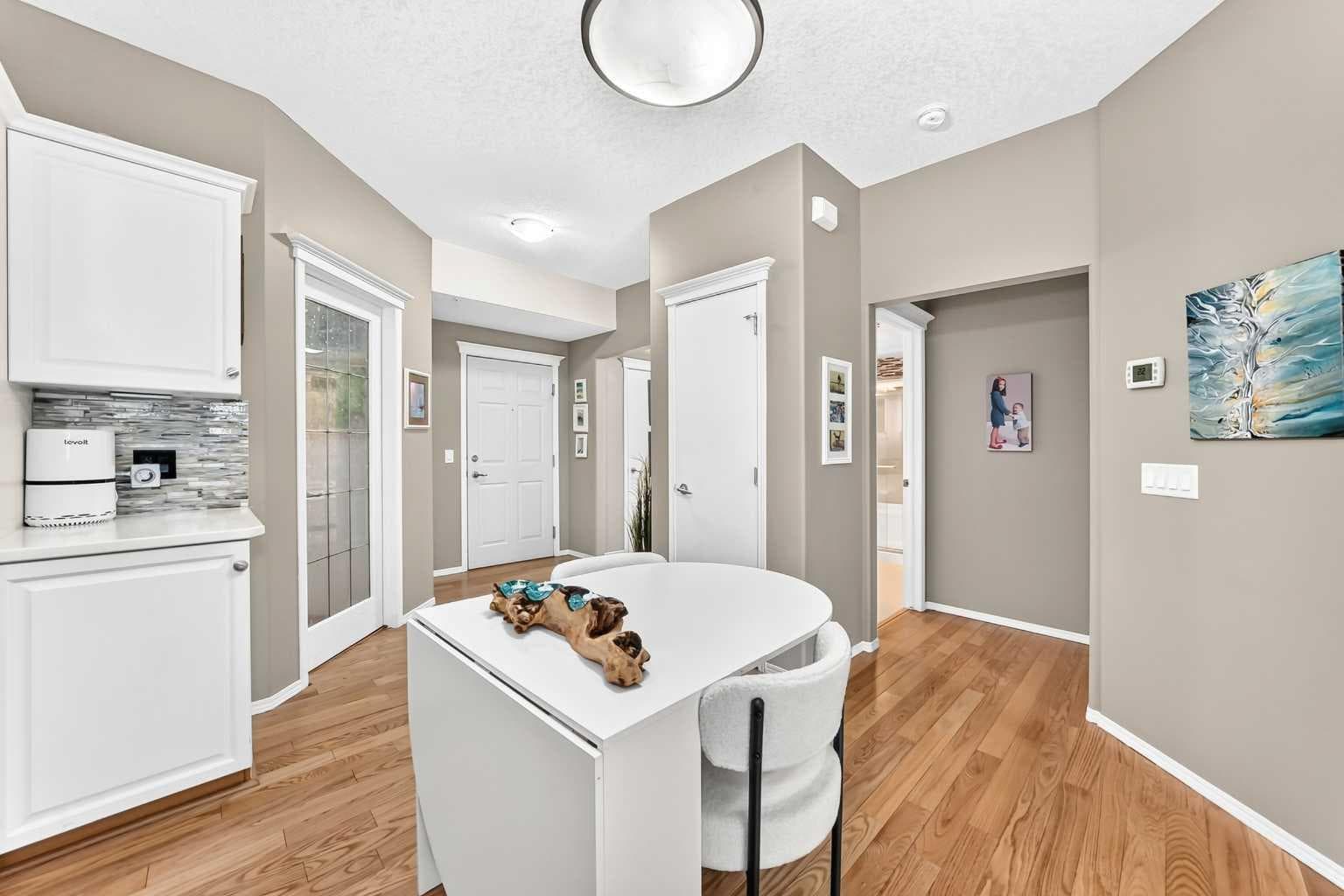 161, 15 Everstone Drive SW
