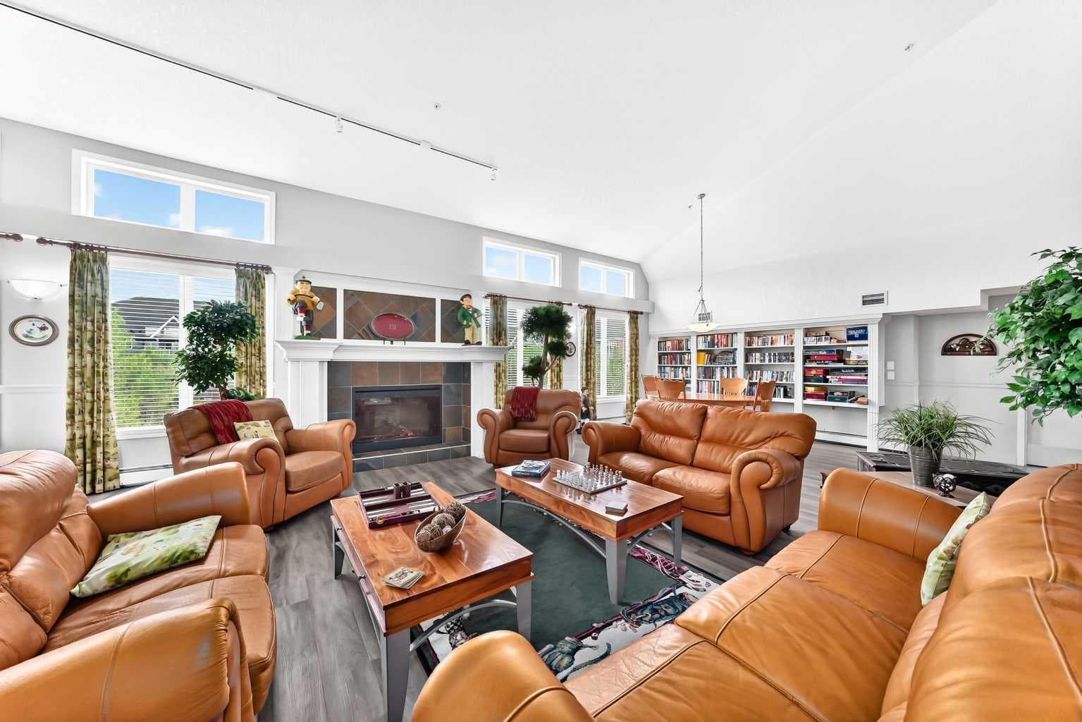 161, 15 Everstone Drive SW