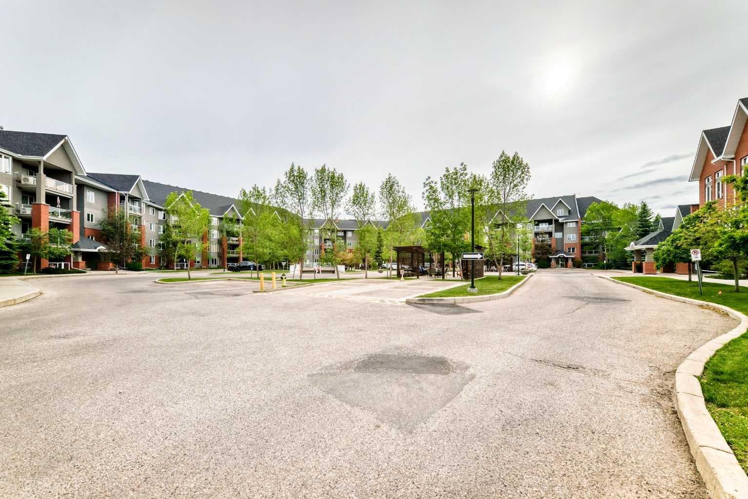 161, 15 Everstone Drive SW