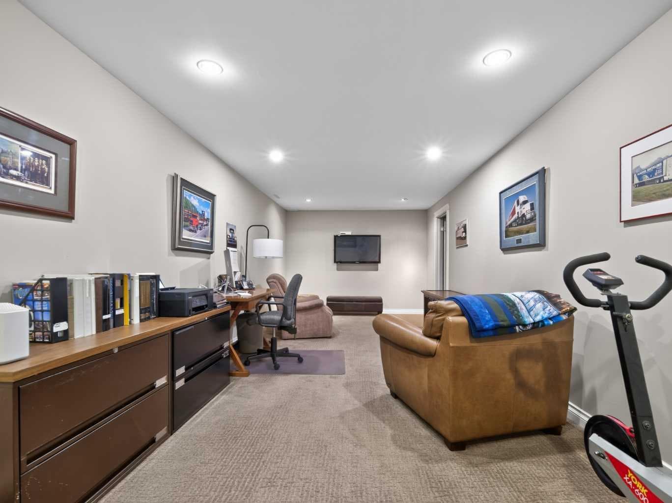 10723 Maplebend Drive SE