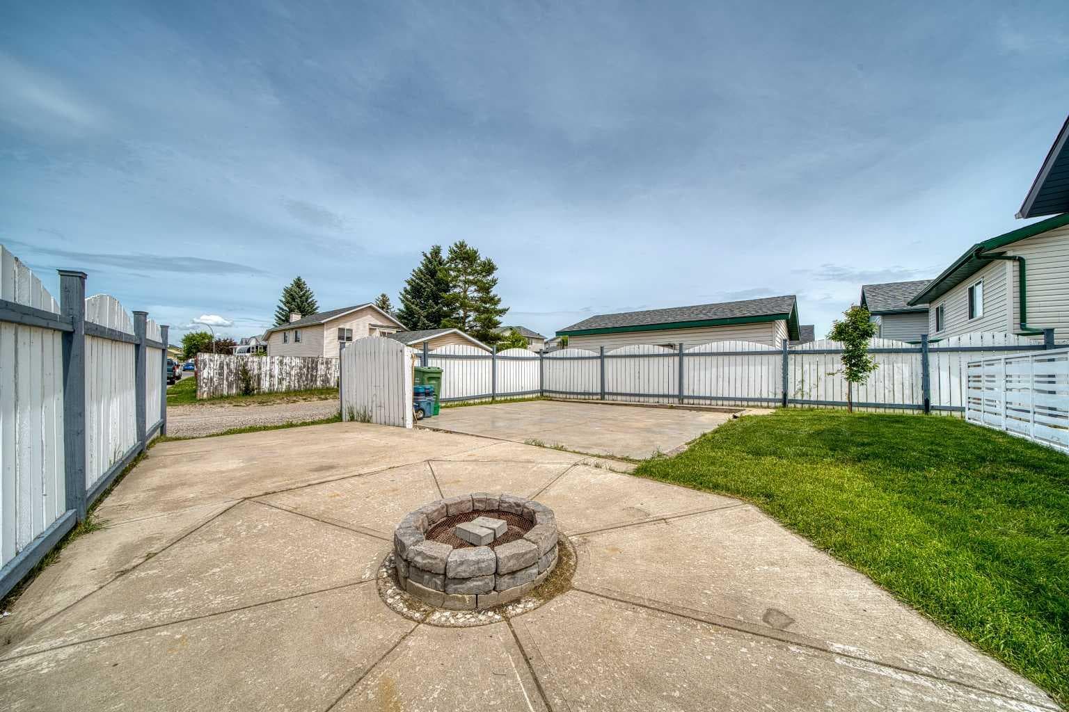 119 Applemont Close SE