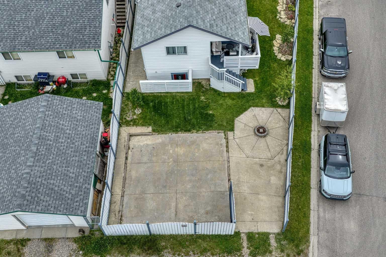 119 Applemont Close SE