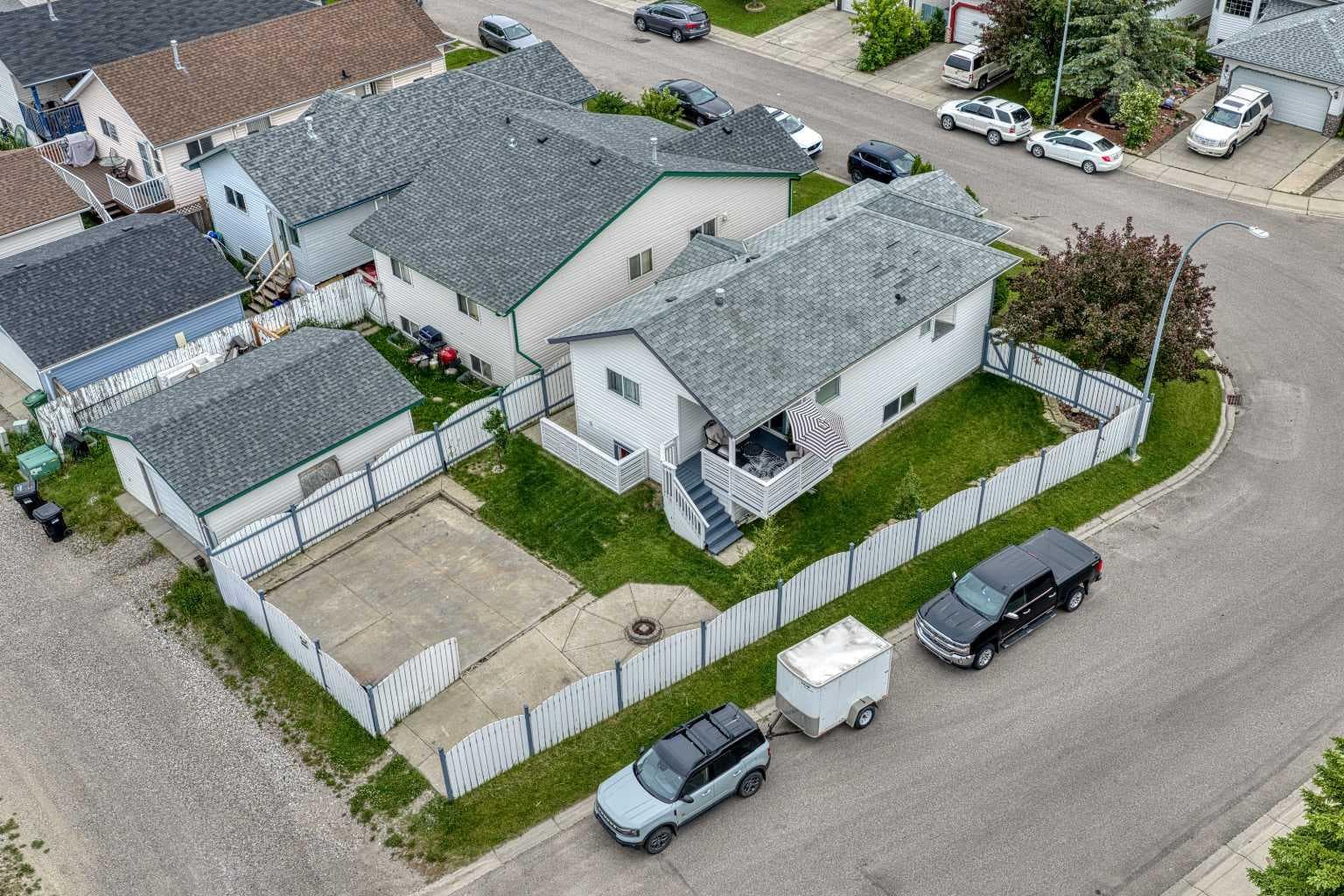119 Applemont Close SE