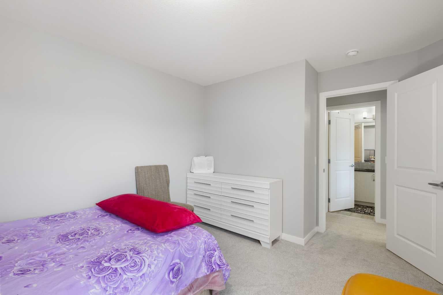 35 Lucas Passage NW