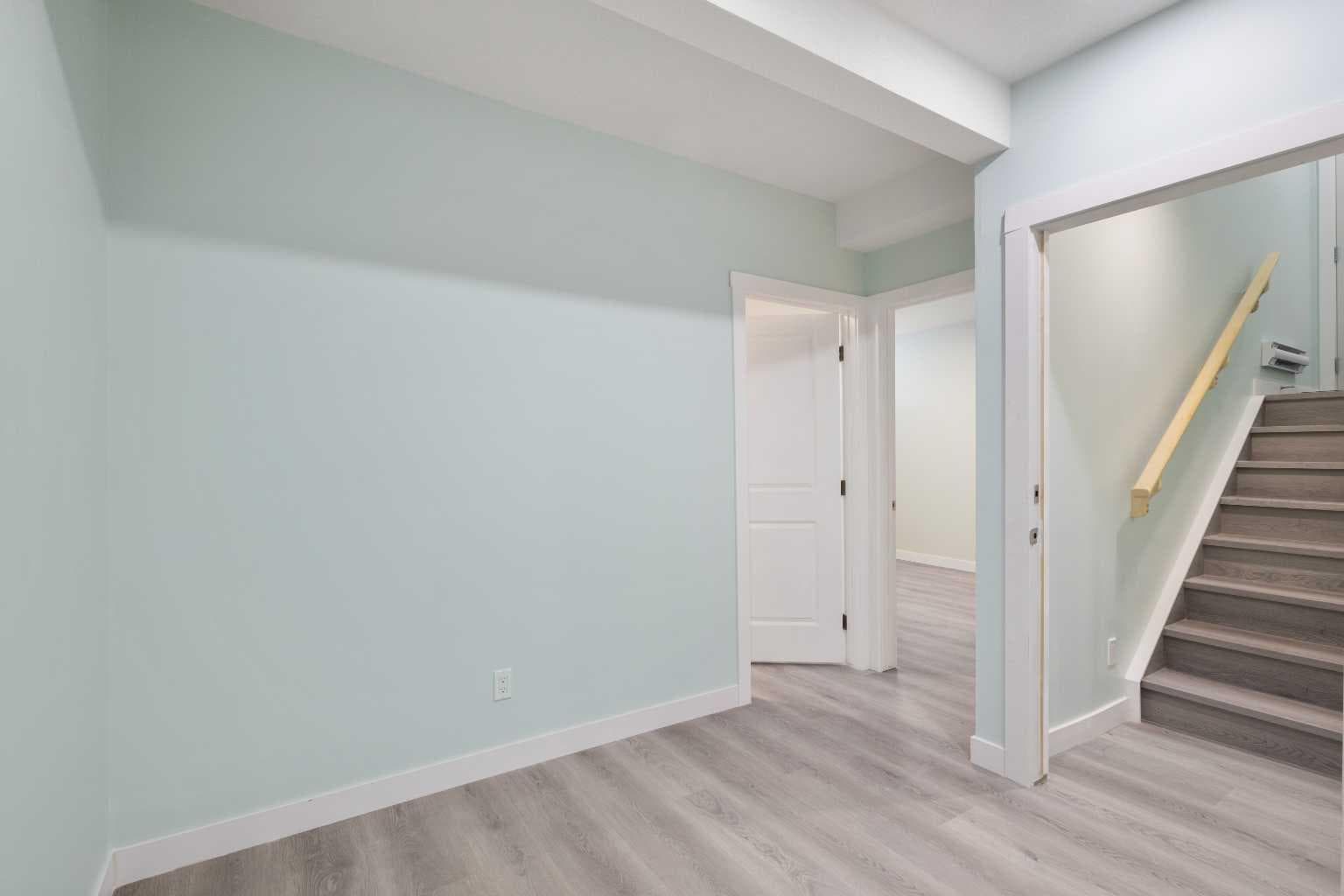 35 Lucas Passage NW