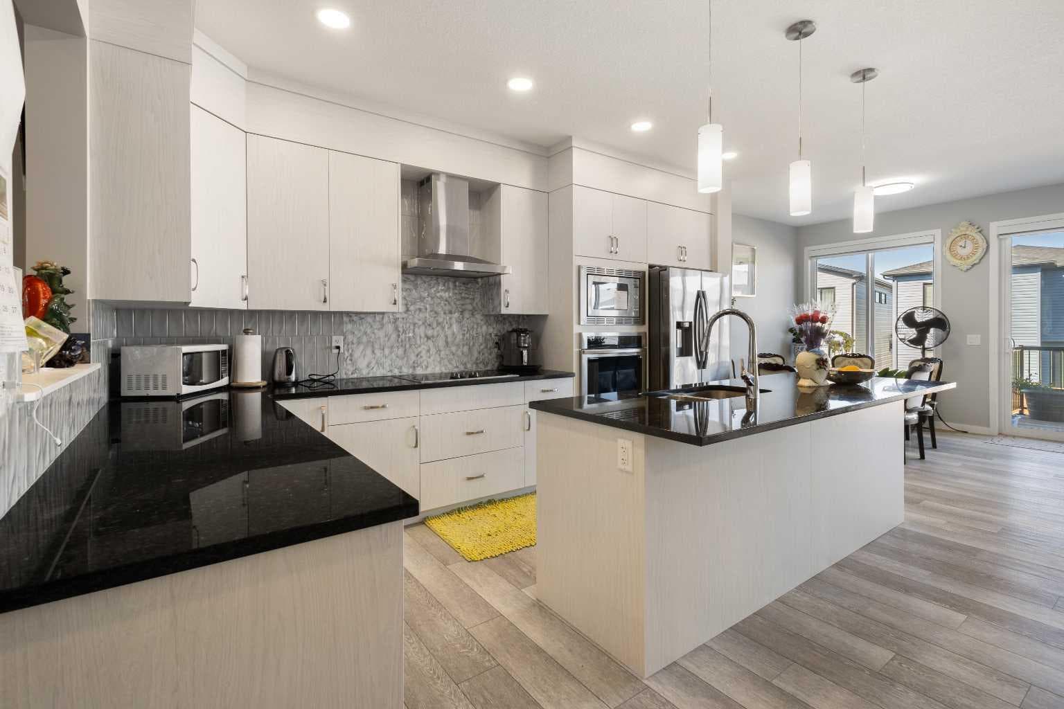 35 Lucas Passage NW