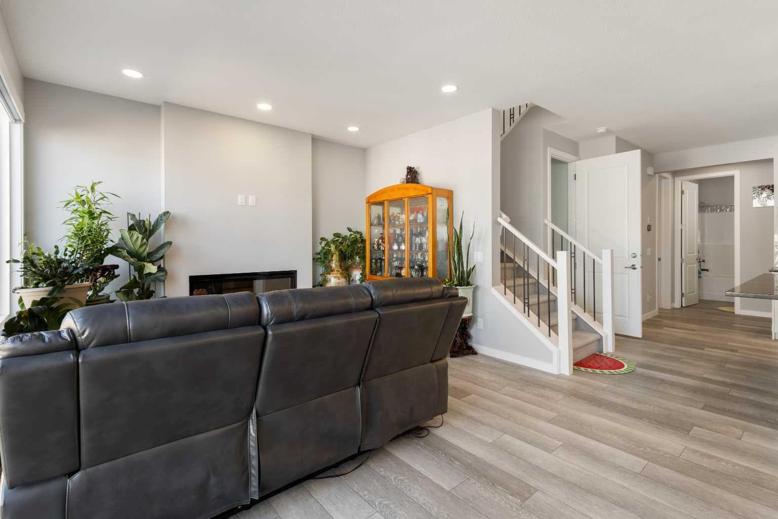 35 Lucas Passage NW
