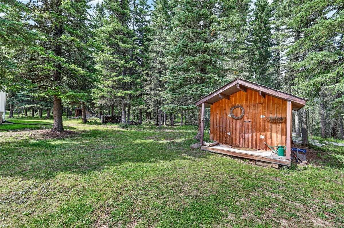 348 Wild Rose Close 