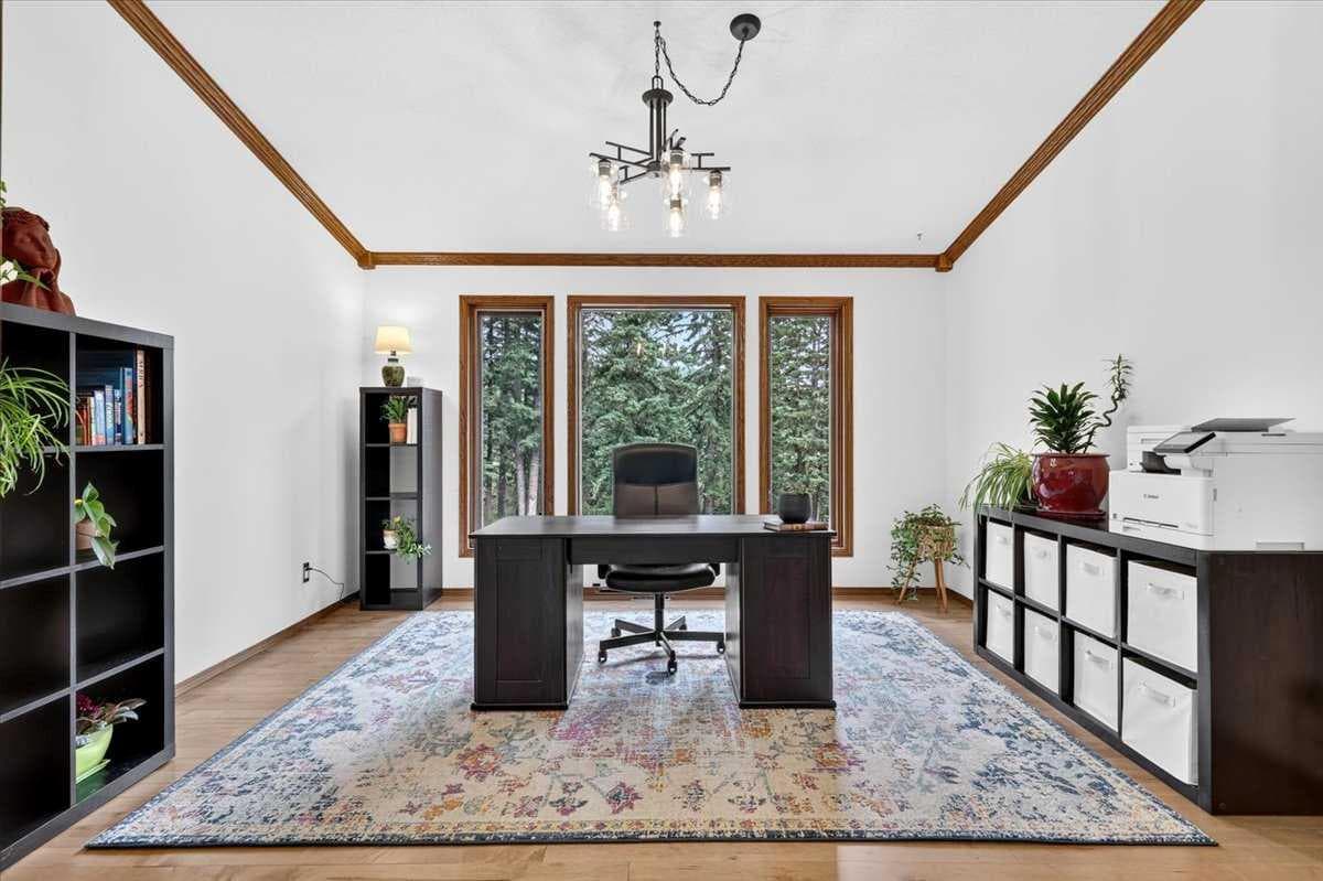 348 Wild Rose Close 