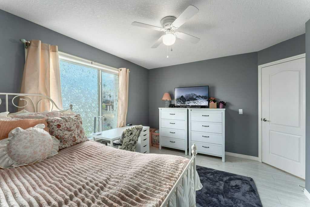 89 Cranarch Grove SE