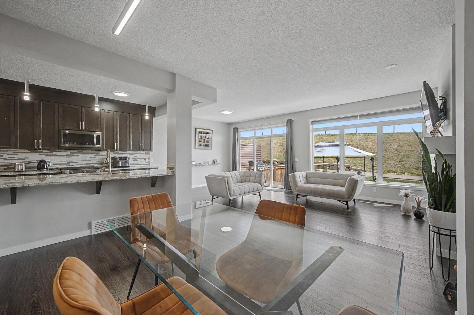 53 Fireside Crescent 
