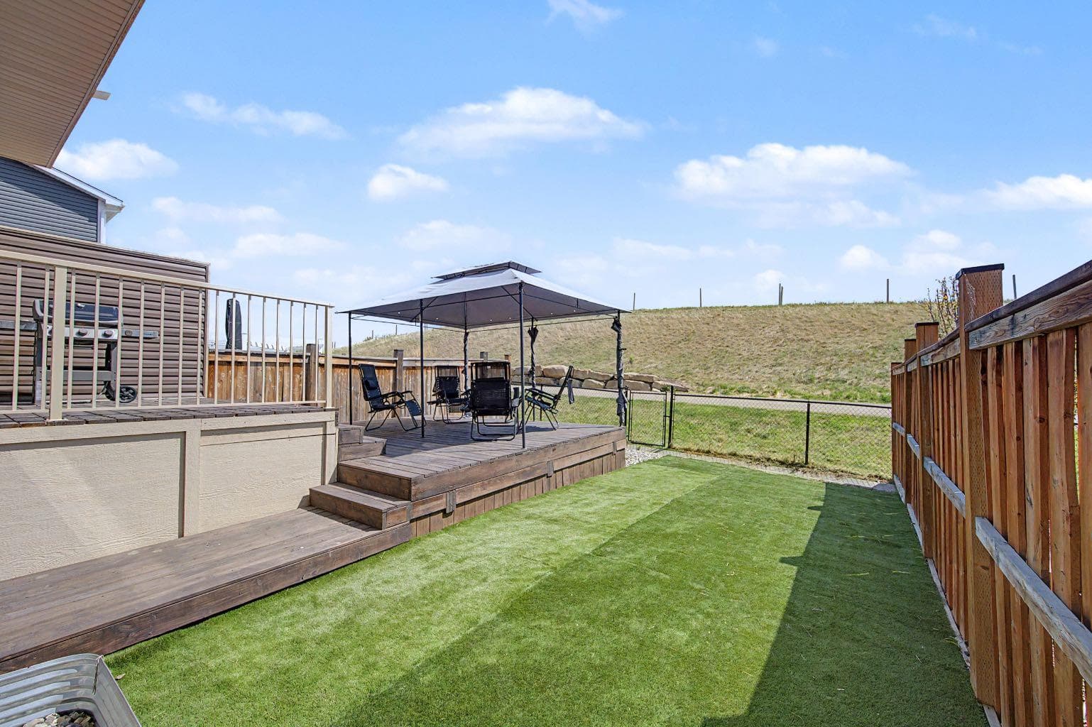 53 Fireside Crescent 