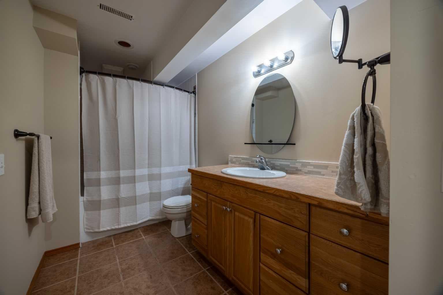 19 Mckenzie Lake Manor SE