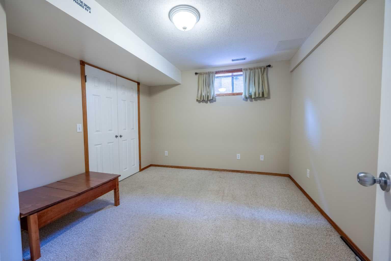 19 Mckenzie Lake Manor SE