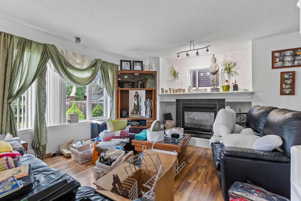 303 Bridlemeadows Common SW