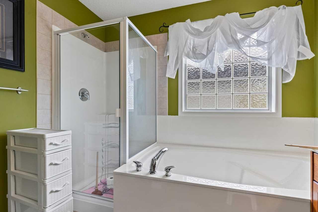 303 Bridlemeadows Common SW
