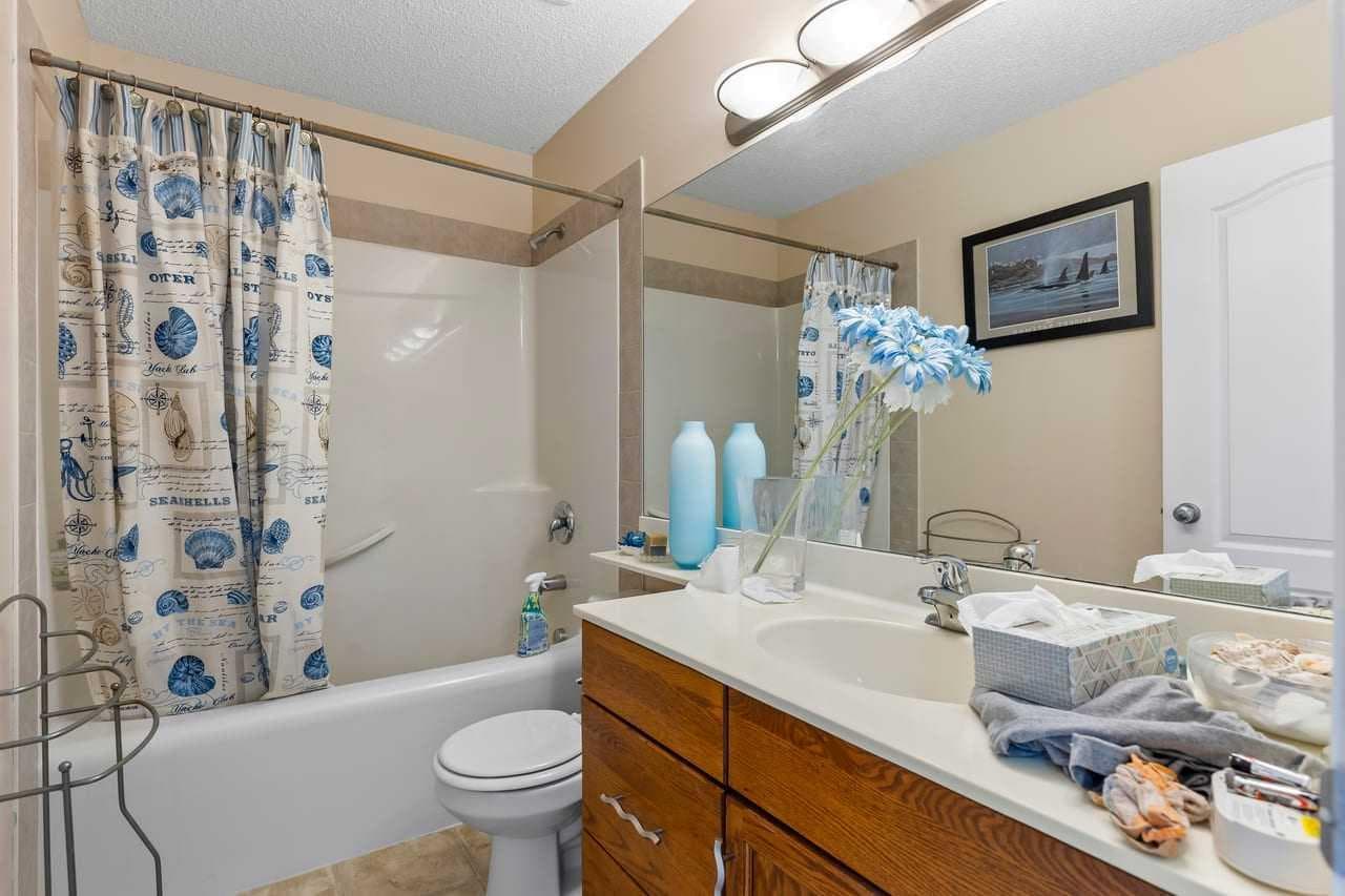 303 Bridlemeadows Common SW