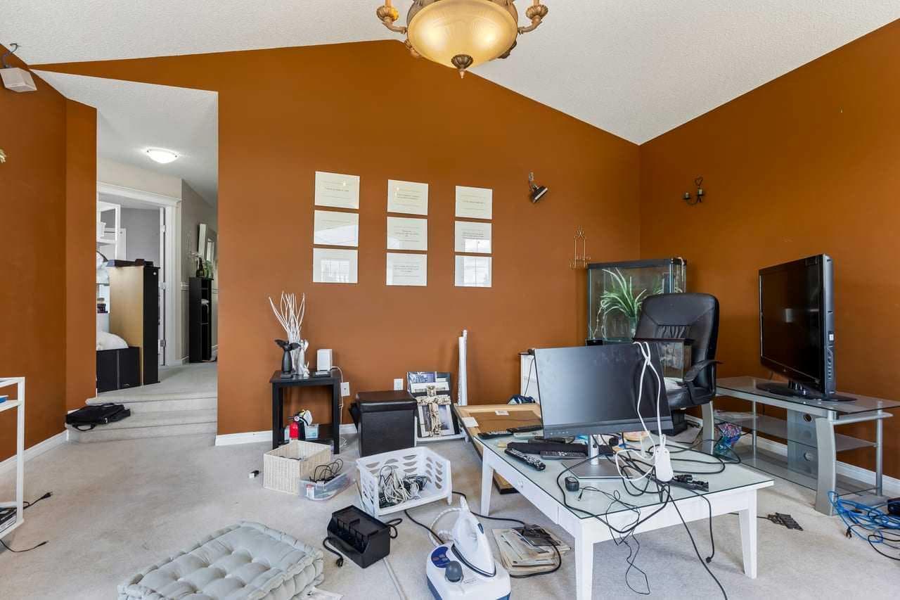 303 Bridlemeadows Common SW