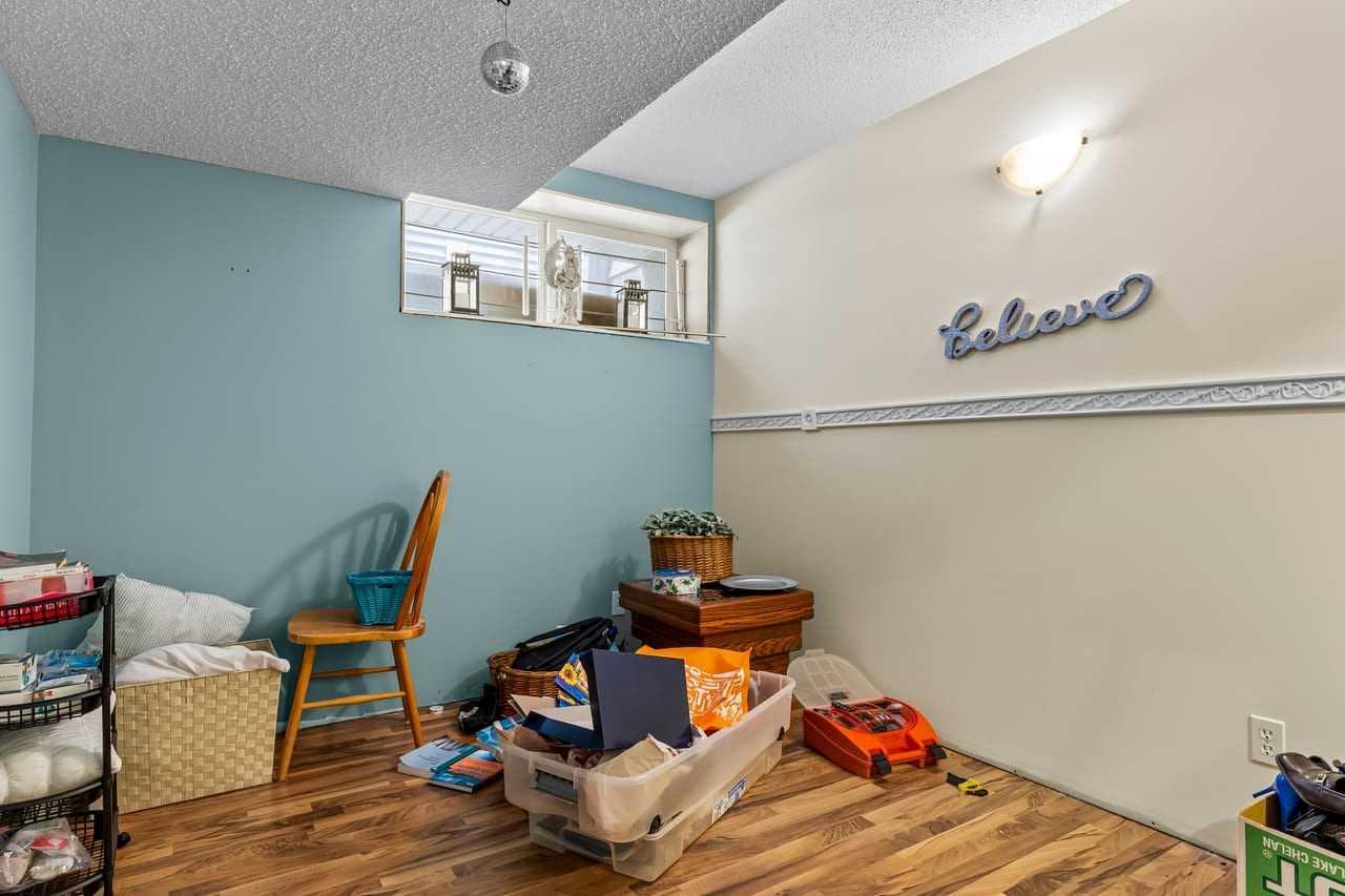 303 Bridlemeadows Common SW