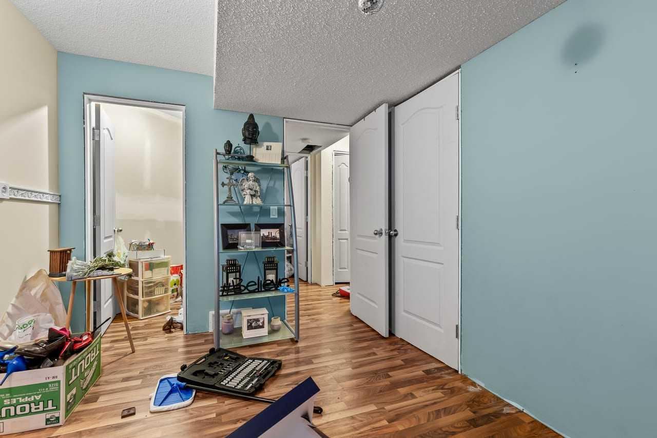 303 Bridlemeadows Common SW