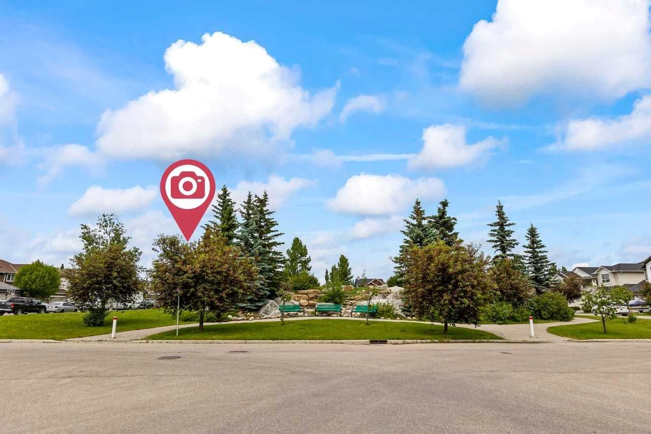 303 Bridlemeadows Common SW
