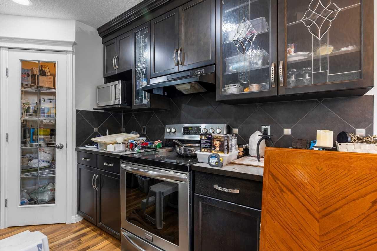 303 Bridlemeadows Common SW