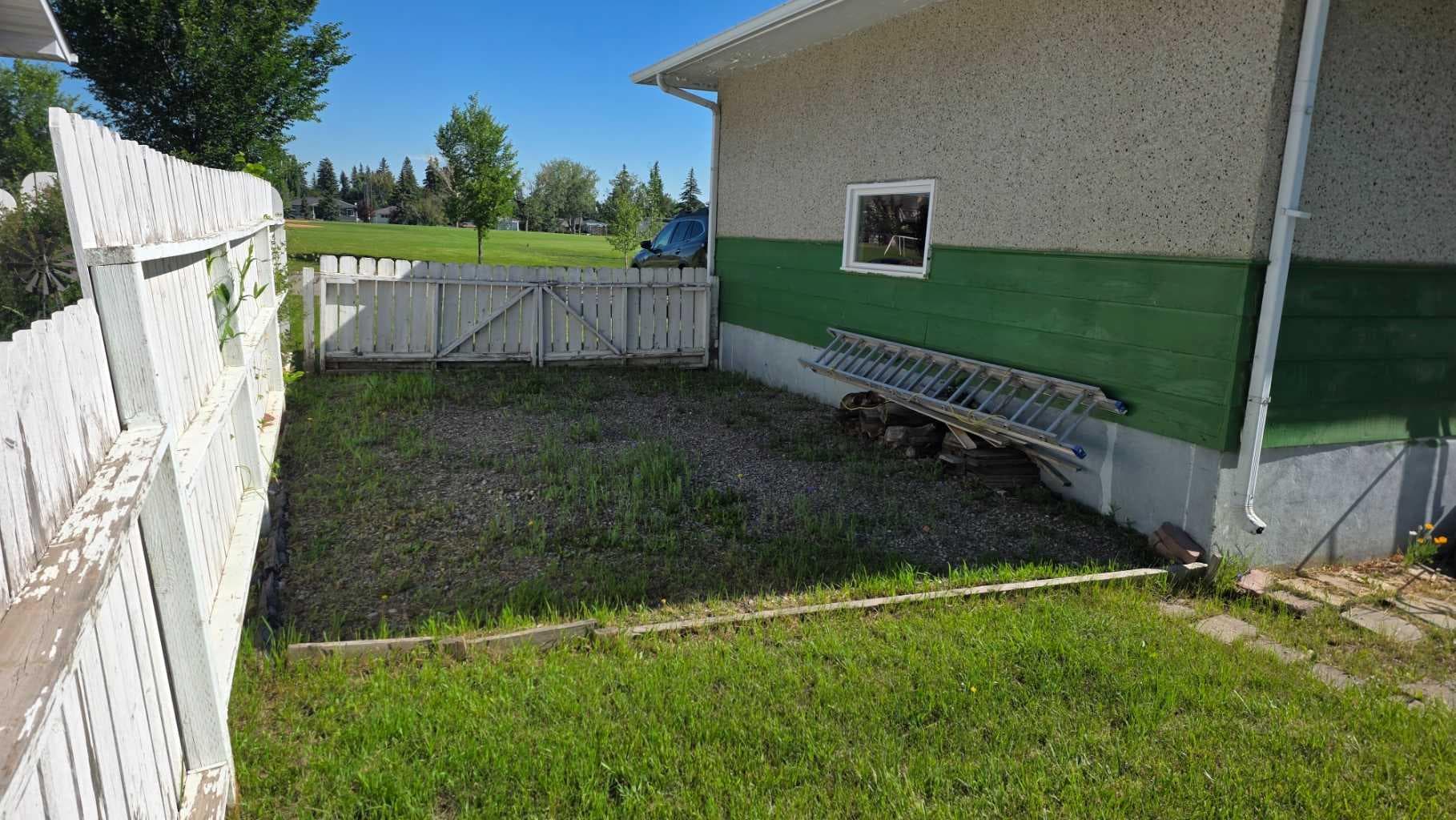 4907 10 Avenue SW