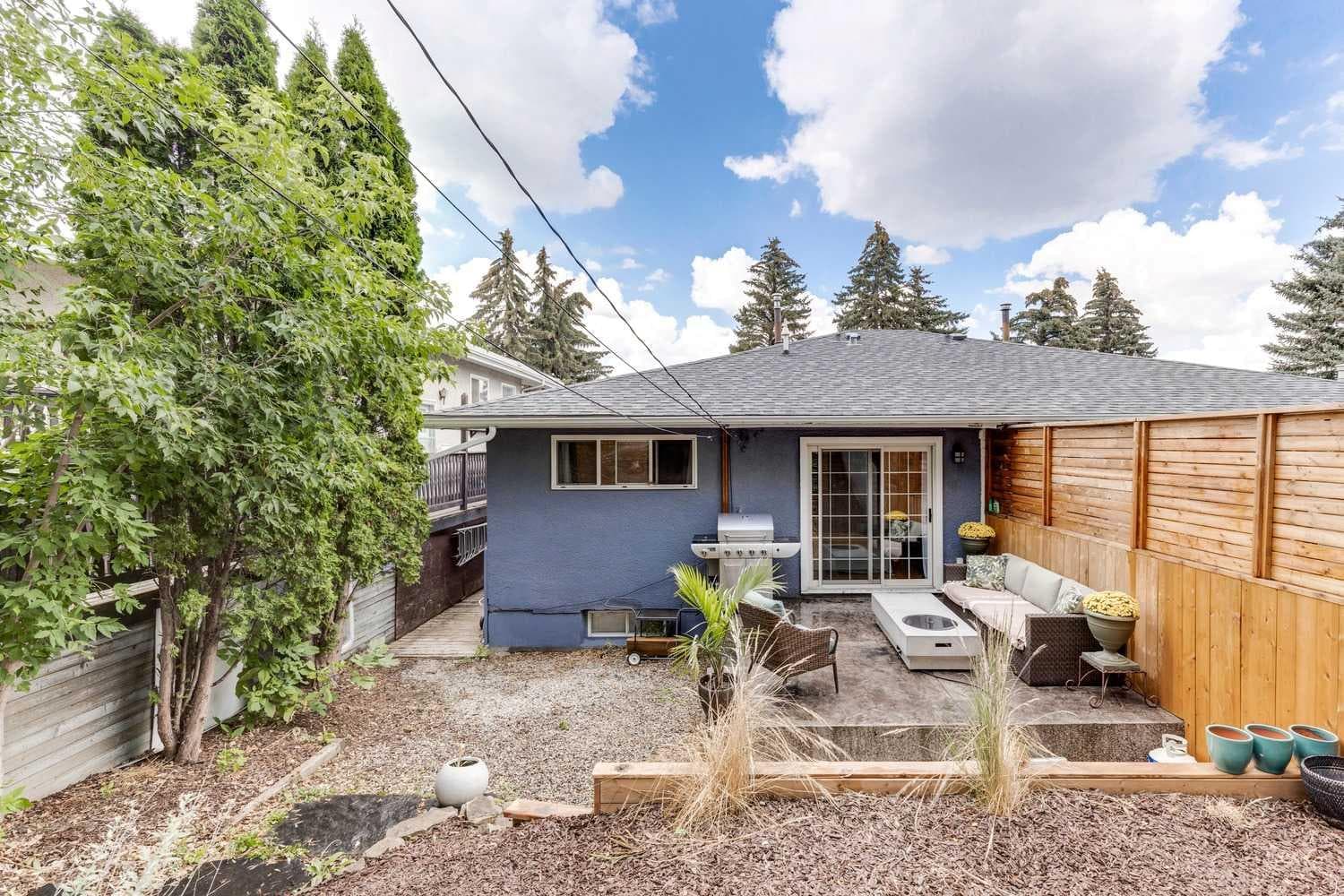 1333 Rosehill Drive NW