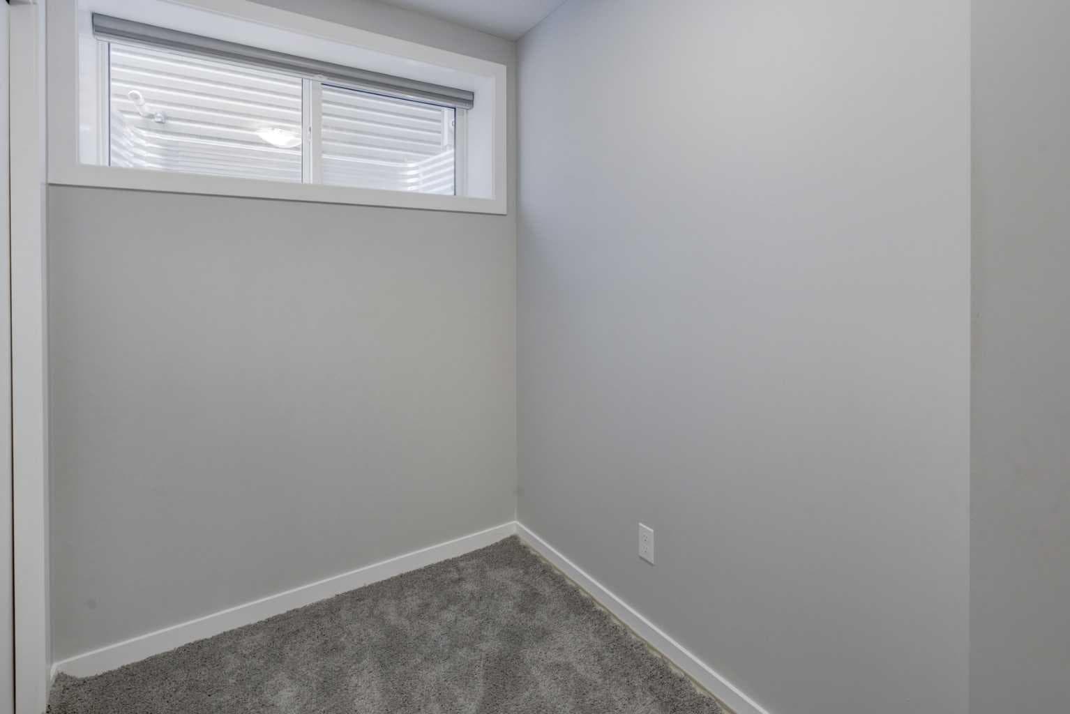 112 Emberside Place 