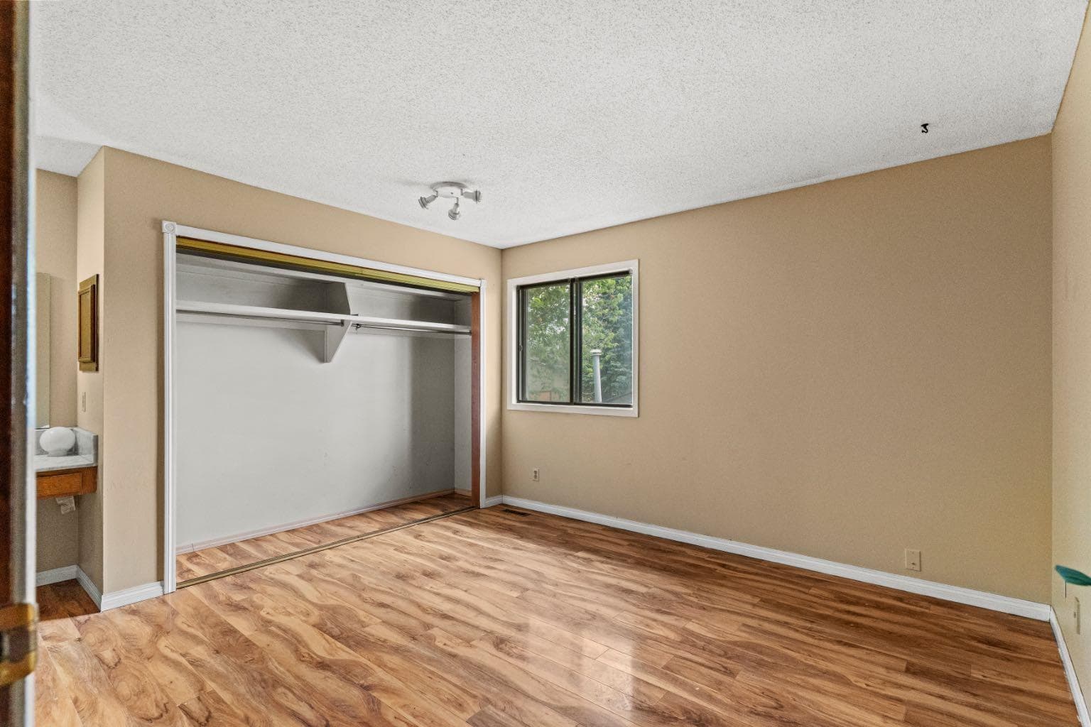 72 Templeson Way NE