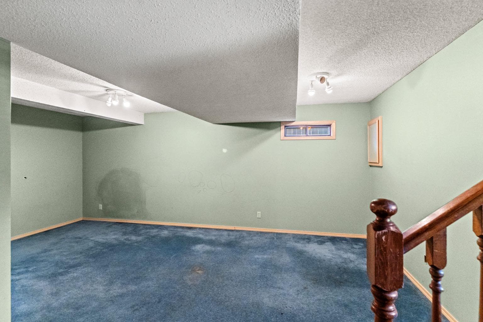 72 Templeson Way NE