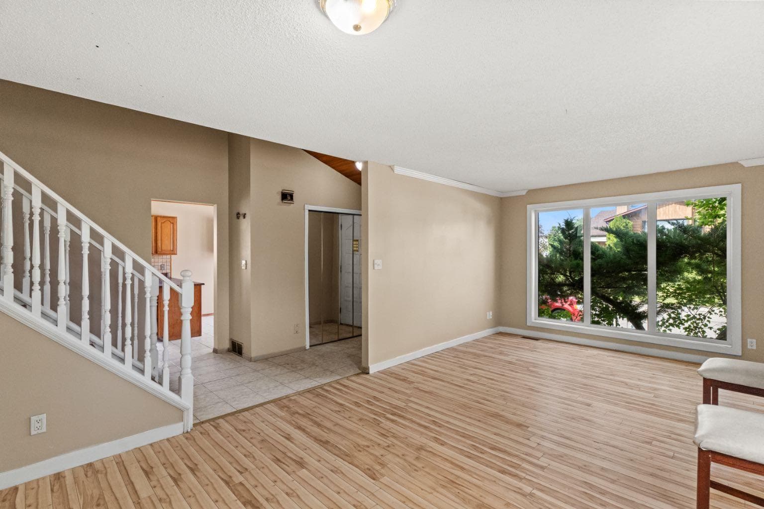 72 Templeson Way NE